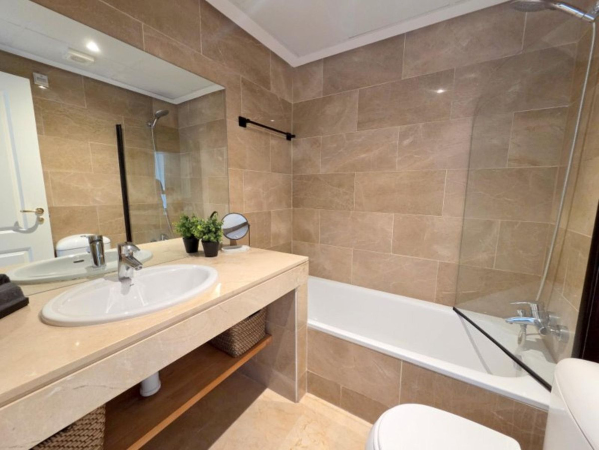 Appartement te koop in La Duquesa | 2 slaapkamers H5386798