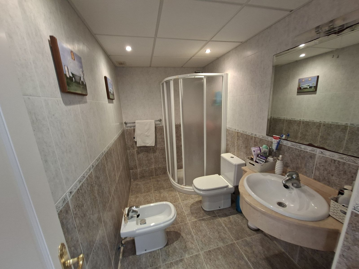 Huis te koop in La Duquesa | 3 slaapkamers H5388025