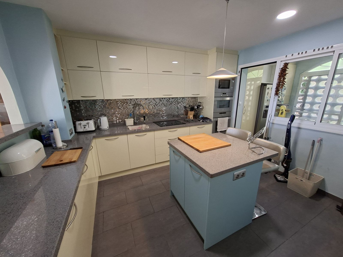 Huis te koop in La Duquesa | 3 slaapkamers H5388025