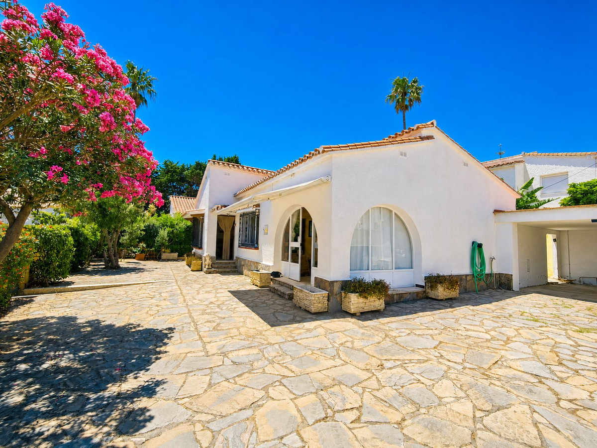 Huis te koop in La Duquesa | 3 slaapkamers H5397721