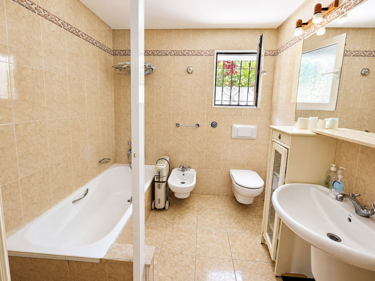 Huis te koop in La Duquesa | 3 slaapkamers H5397721
