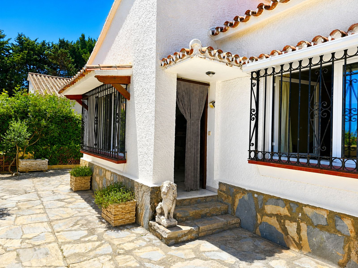 Huis te koop in La Duquesa | 3 slaapkamers H5397721