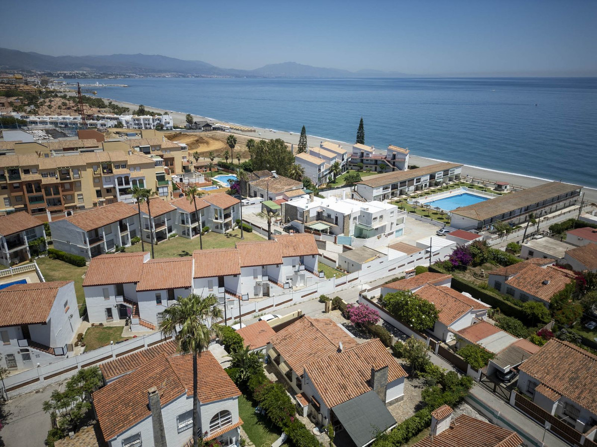 Huis te koop in La Duquesa | 3 slaapkamers H5397721