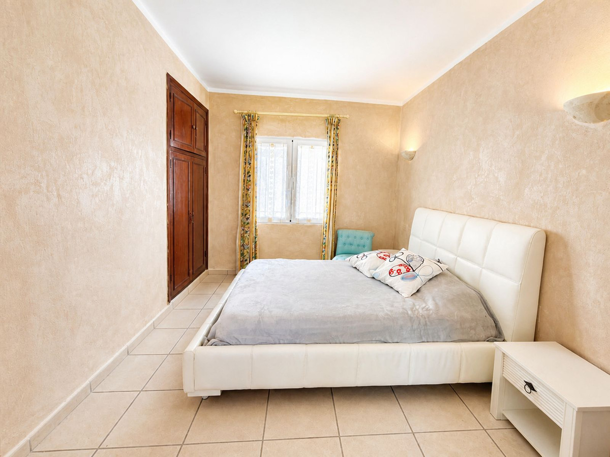 Huis te koop in La Duquesa | 3 slaapkamers H5397721