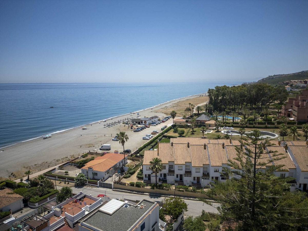 Huis te koop in La Duquesa | 3 slaapkamers H5397721