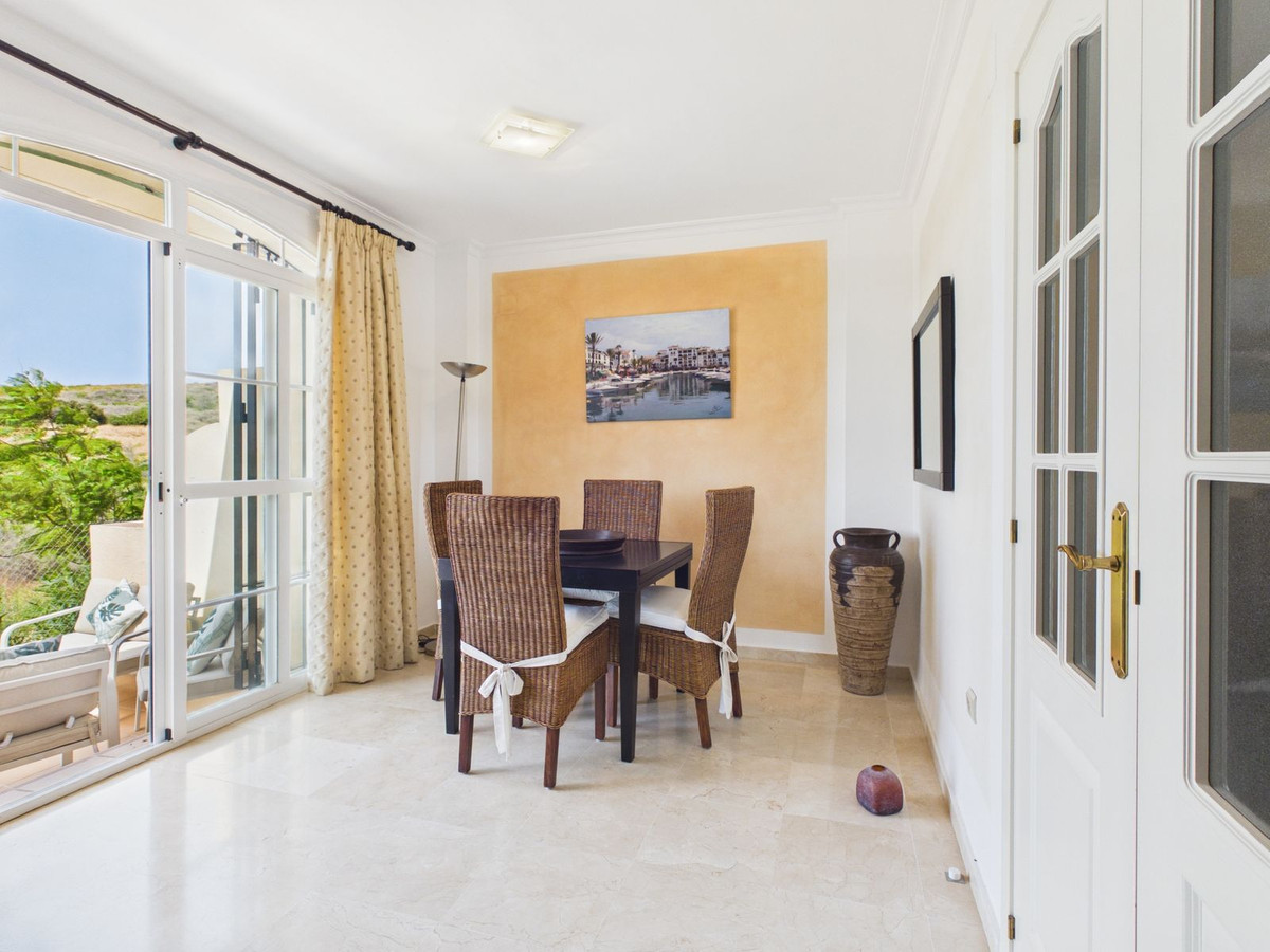 Huis te koop in La Duquesa | 4 slaapkamers H5437333