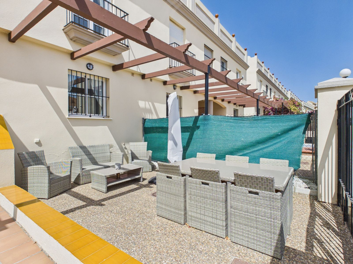 Huis te koop in La Duquesa | 4 slaapkamers H5437333