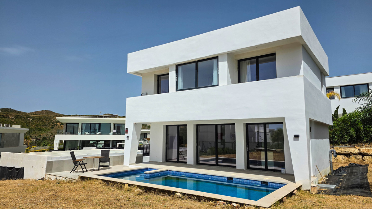 Huis te koop in La Duquesa | 3 slaapkamers H5441482