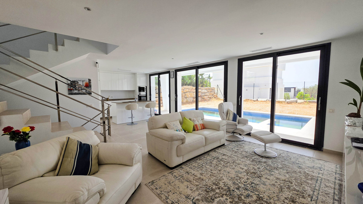 Huis te koop in La Duquesa | 3 slaapkamers H5441482