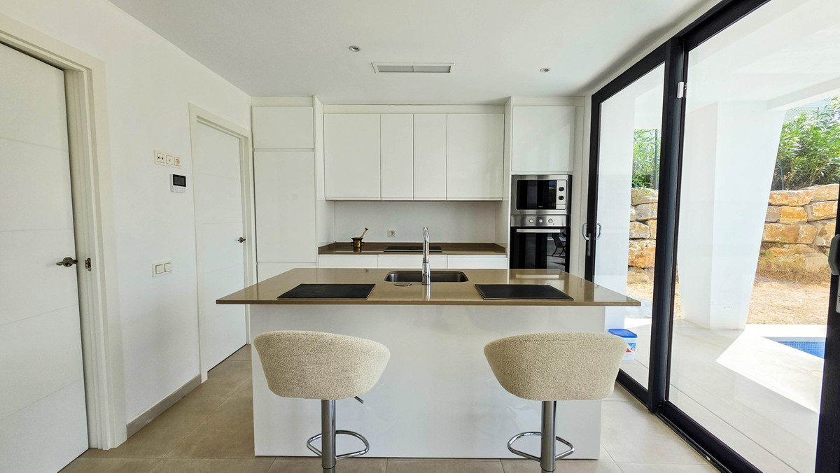 Huis te koop in La Duquesa | 3 slaapkamers H5441482