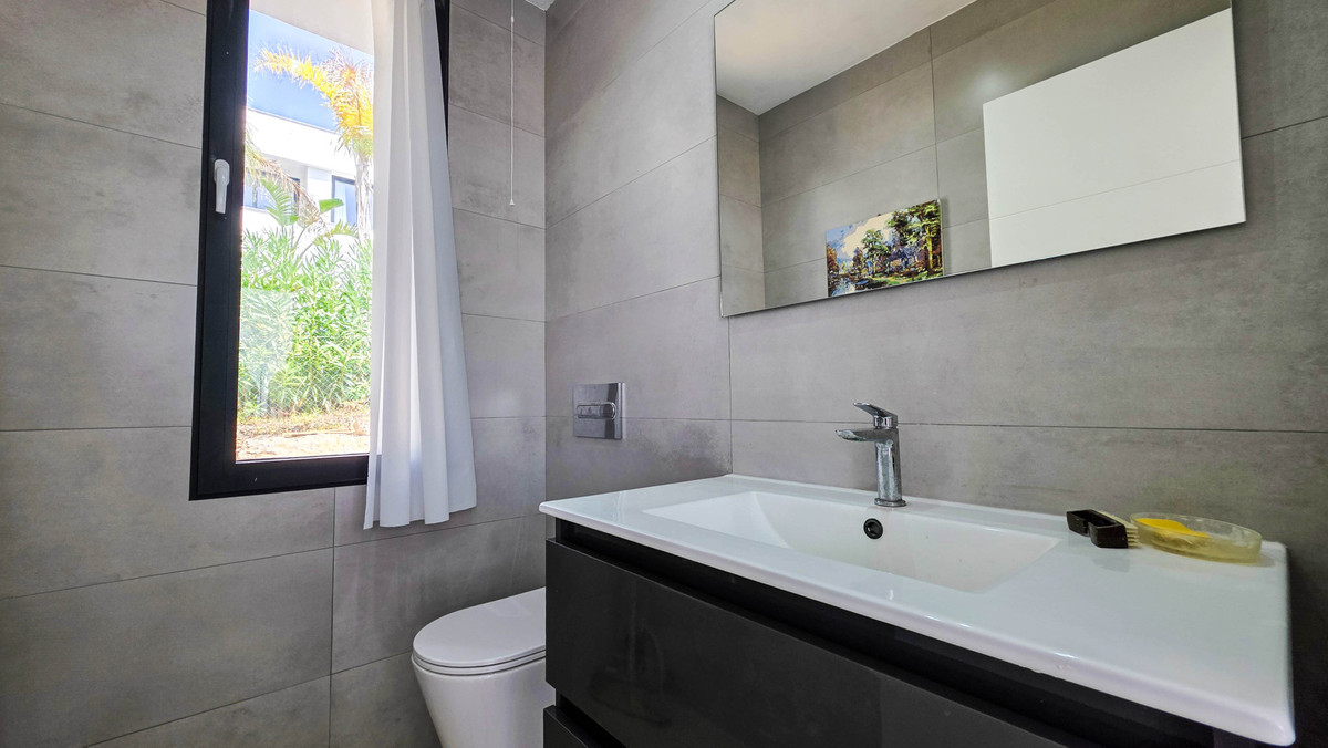 Huis te koop in La Duquesa | 3 slaapkamers H5441482