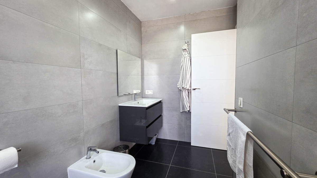 Huis te koop in La Duquesa | 3 slaapkamers H5441482