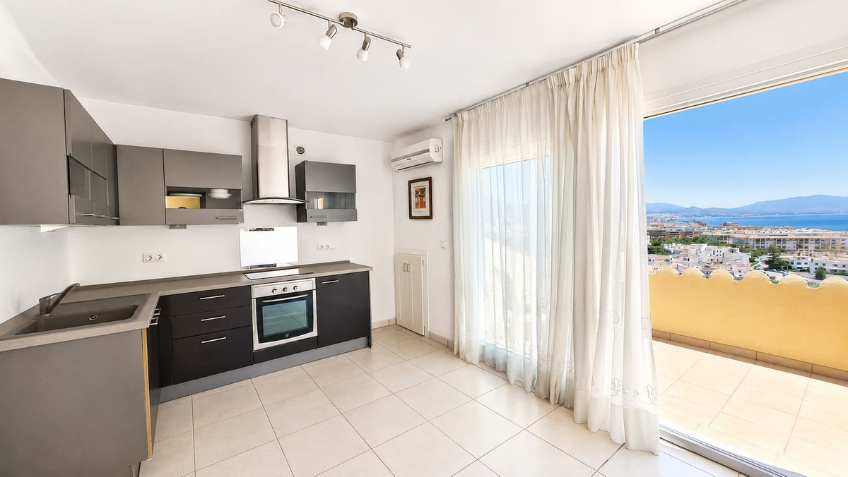 Huis te koop in La Duquesa | 5 slaapkamers H5442166