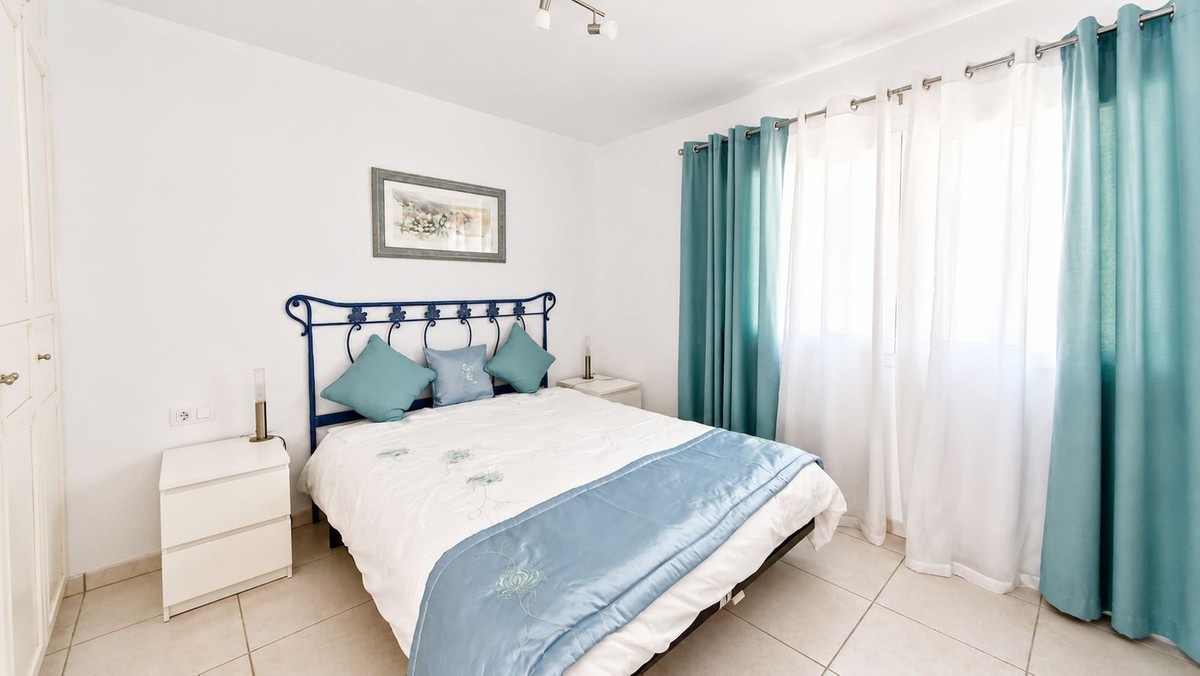 Huis te koop in La Duquesa | 5 slaapkamers H5442166