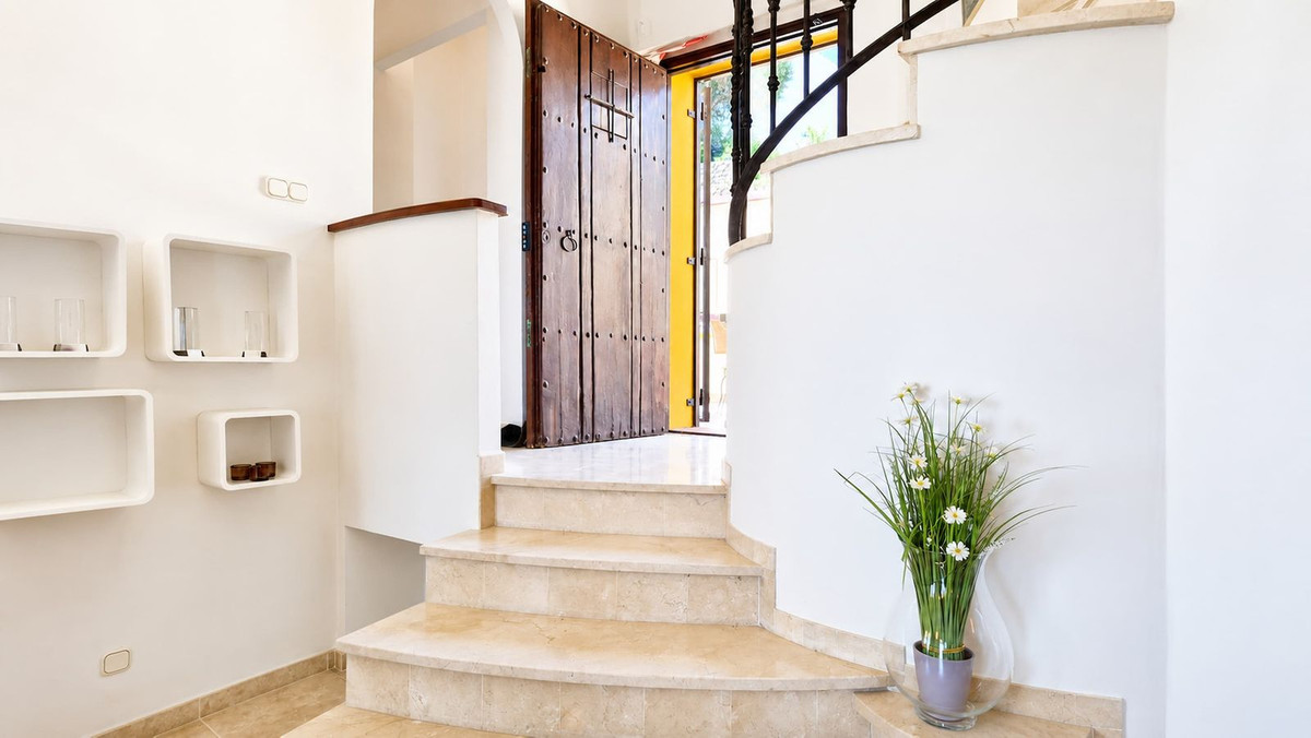 Huis te koop in La Duquesa | 5 slaapkamers H5442166