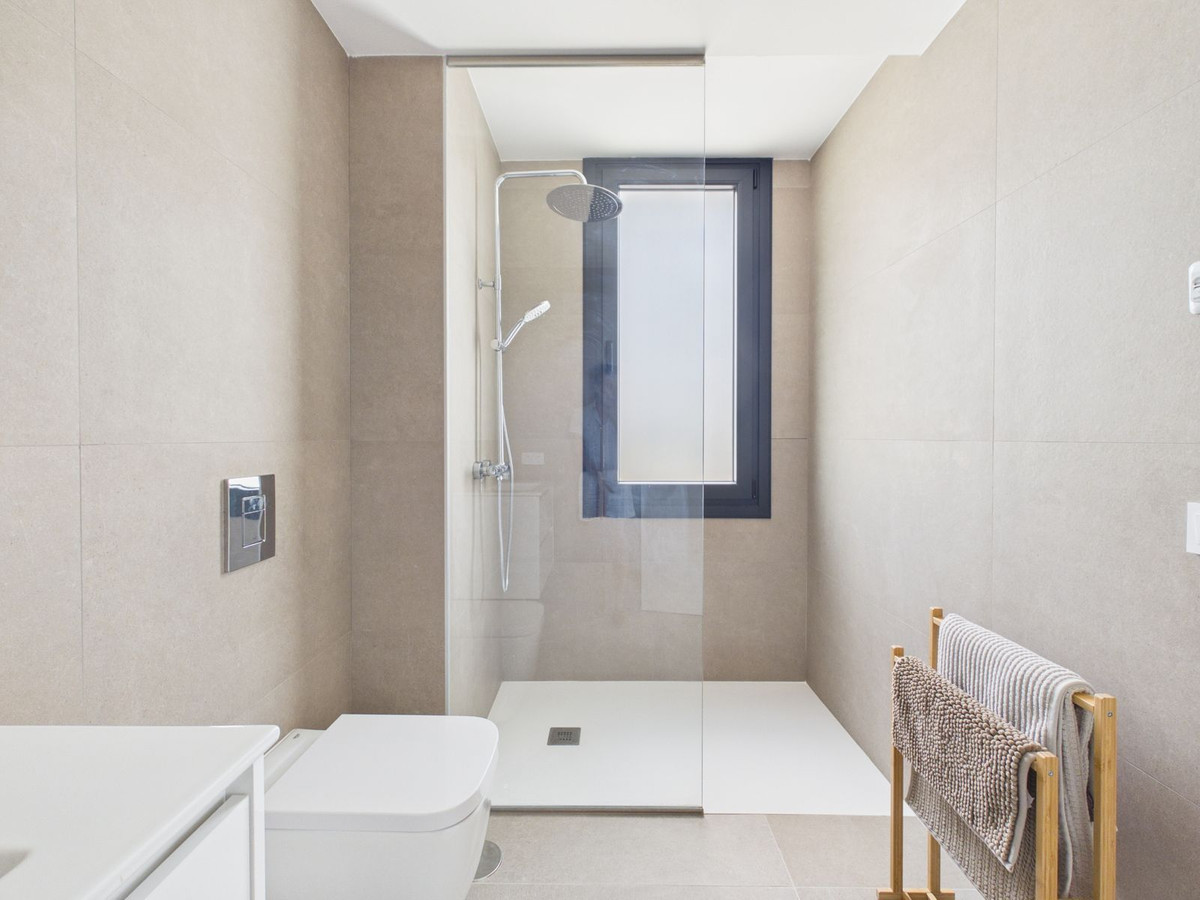 Huis te koop in La Duquesa | 4 slaapkamers H5447308
