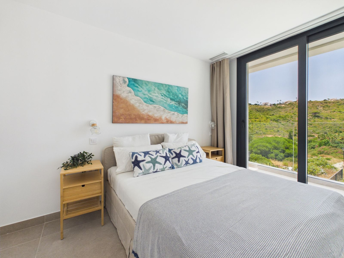 Huis te koop in La Duquesa | 4 slaapkamers H5447308