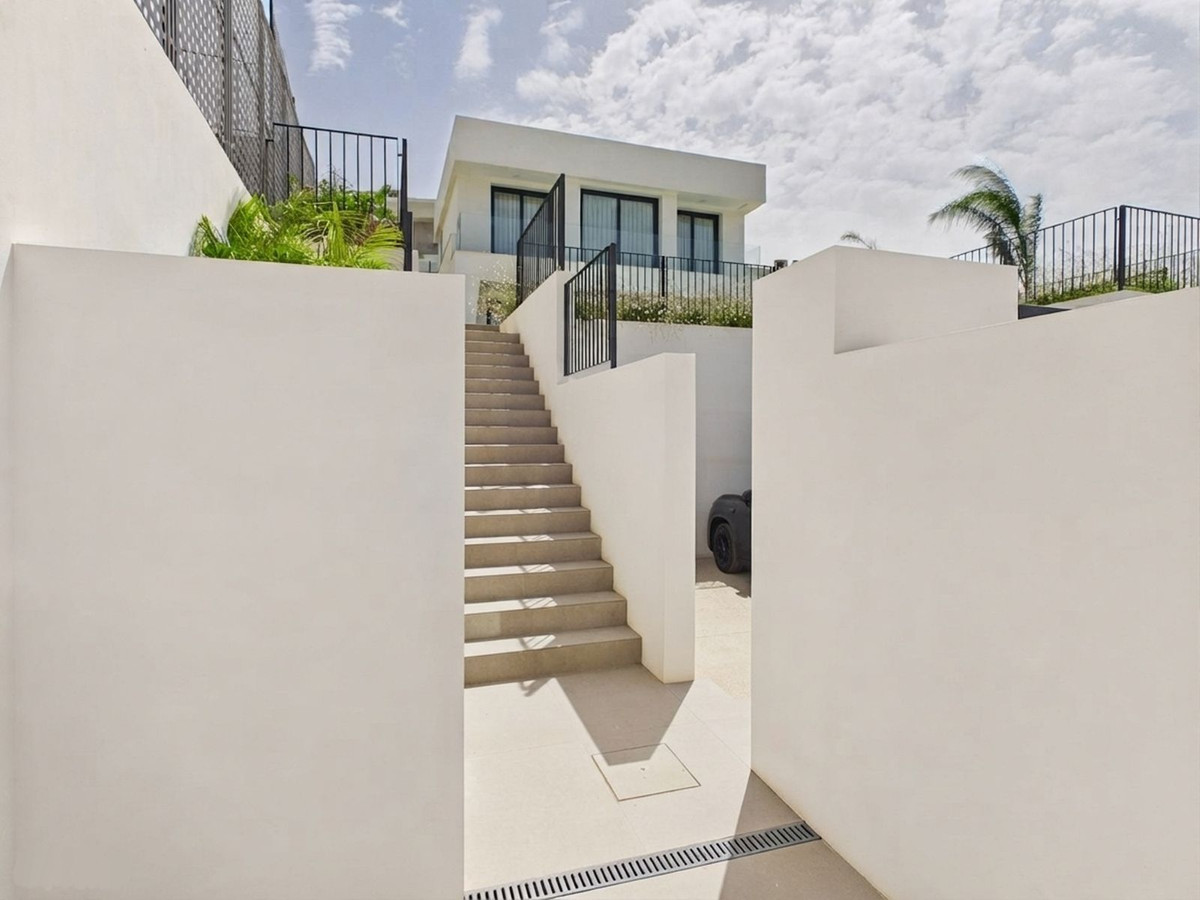 Huis te koop in La Duquesa | 4 slaapkamers H5447308