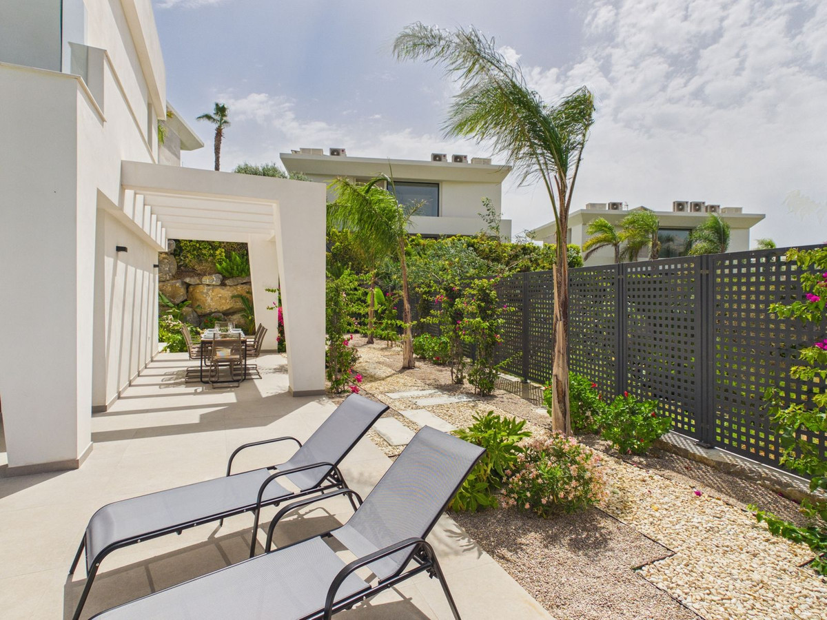 Huis te koop in La Duquesa | 4 slaapkamers H5447308