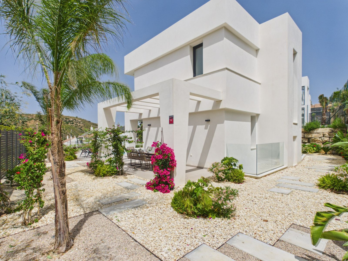 Huis te koop in La Duquesa | 4 slaapkamers H5447308