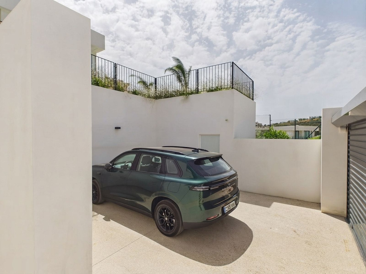 Huis te koop in La Duquesa | 4 slaapkamers H5447308
