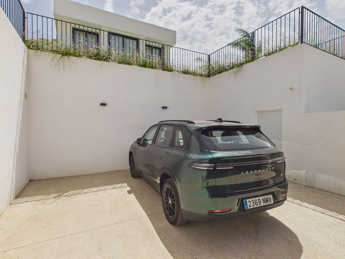 Huis te koop in La Duquesa | 4 slaapkamers H5447308