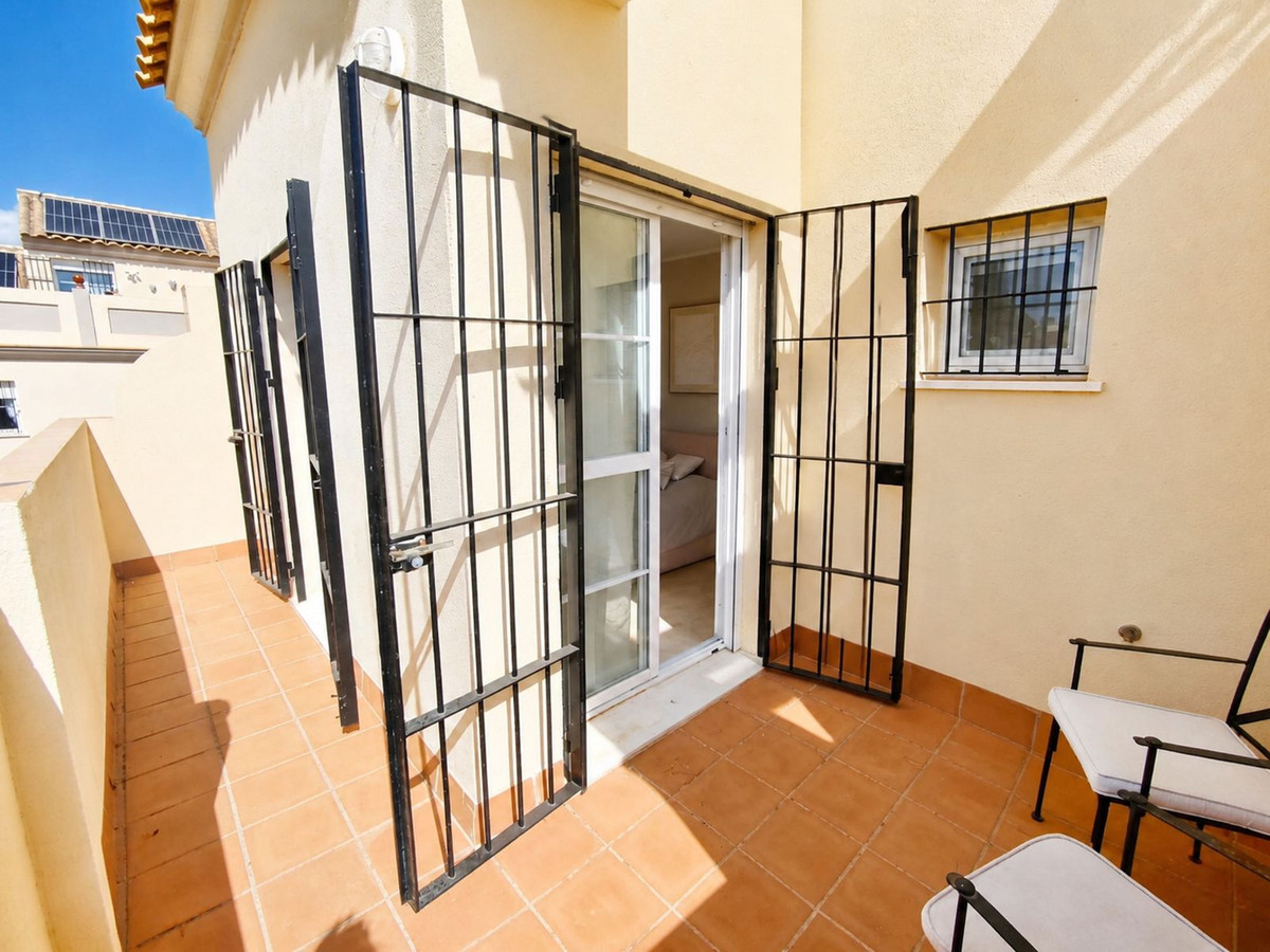 Huis te koop in La Duquesa | 3 slaapkamers H5467717