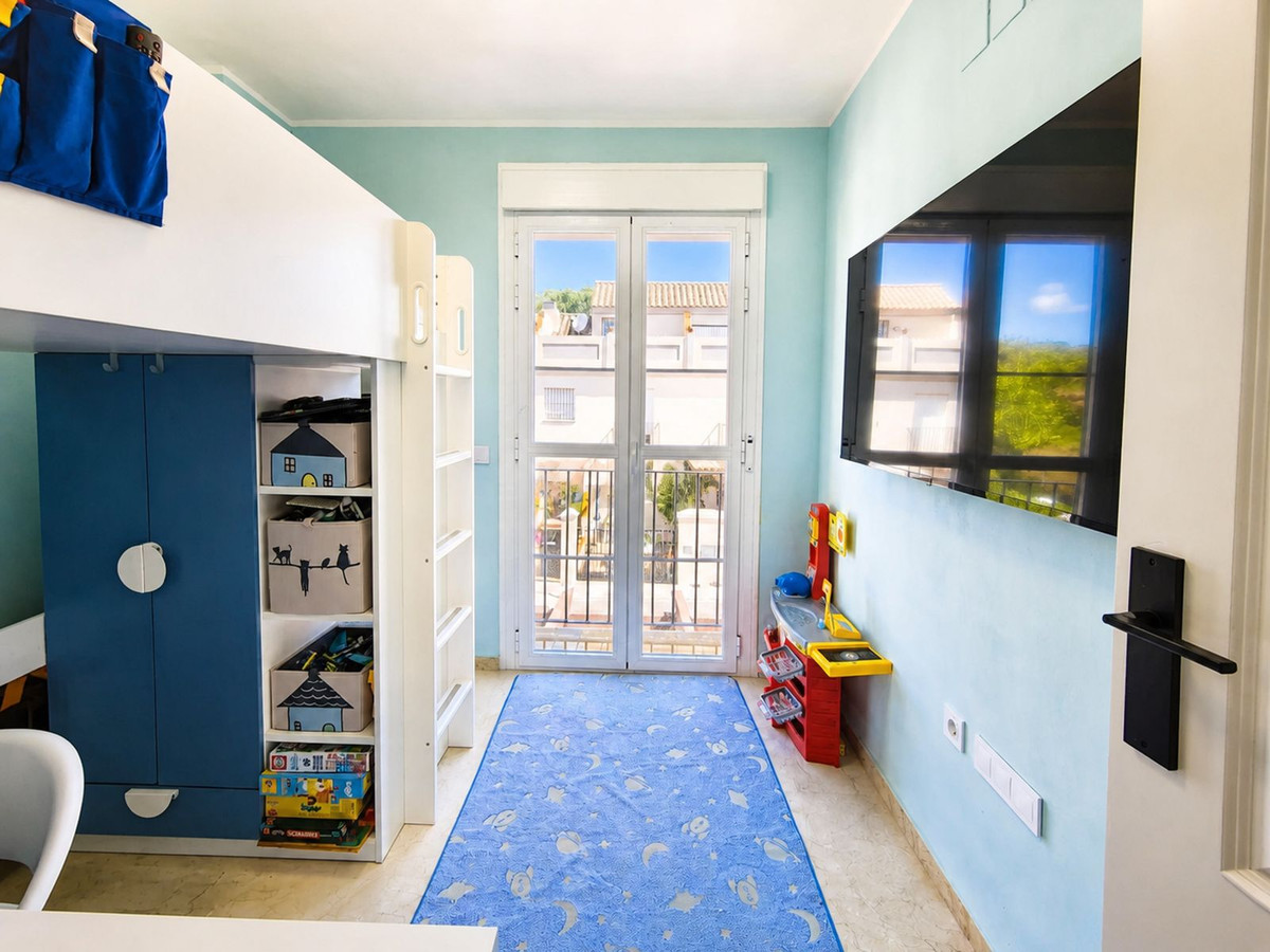 Huis te koop in La Duquesa | 3 slaapkamers H5467717