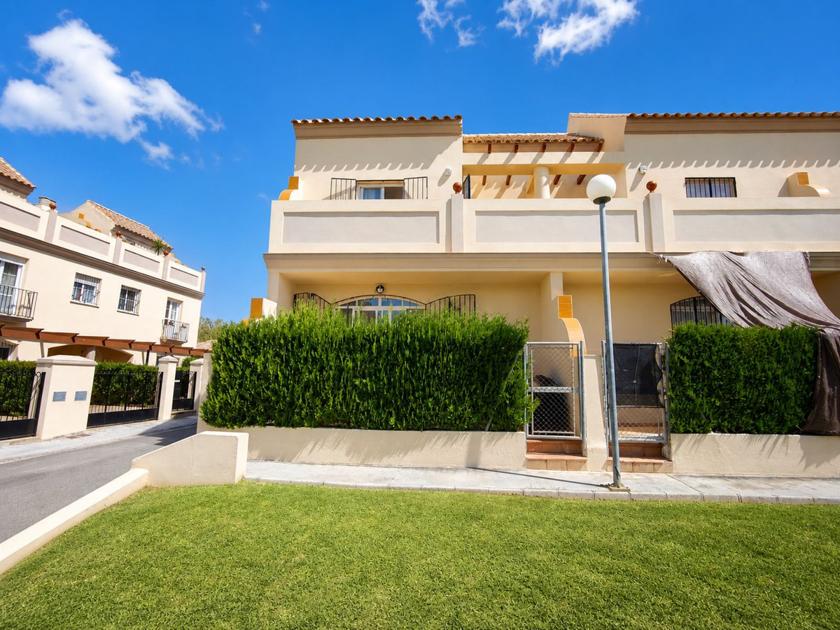 Huis te koop in La Duquesa | 3 slaapkamers H5467717