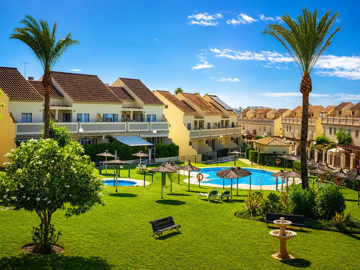 Huis te koop in La Duquesa | 3 slaapkamers H5467717