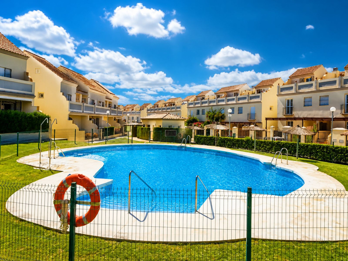 Huis te koop in La Duquesa | 3 slaapkamers H5467717