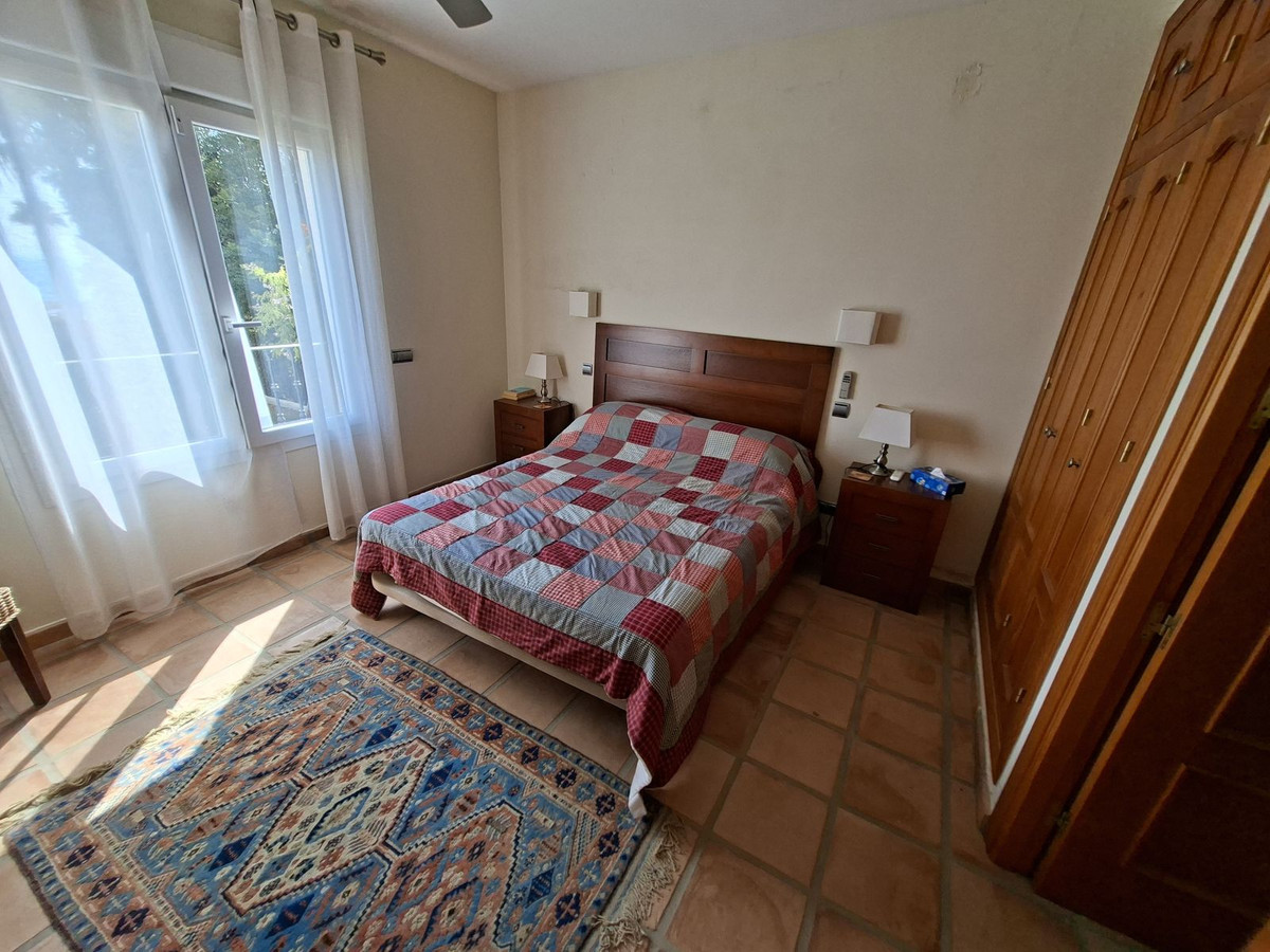 Huis te koop in La Duquesa | 4 slaapkamers H5477326