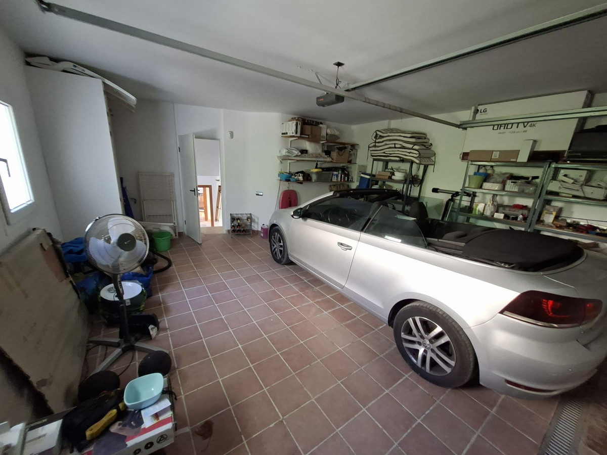 Huis te koop in La Duquesa | 4 slaapkamers H5477326
