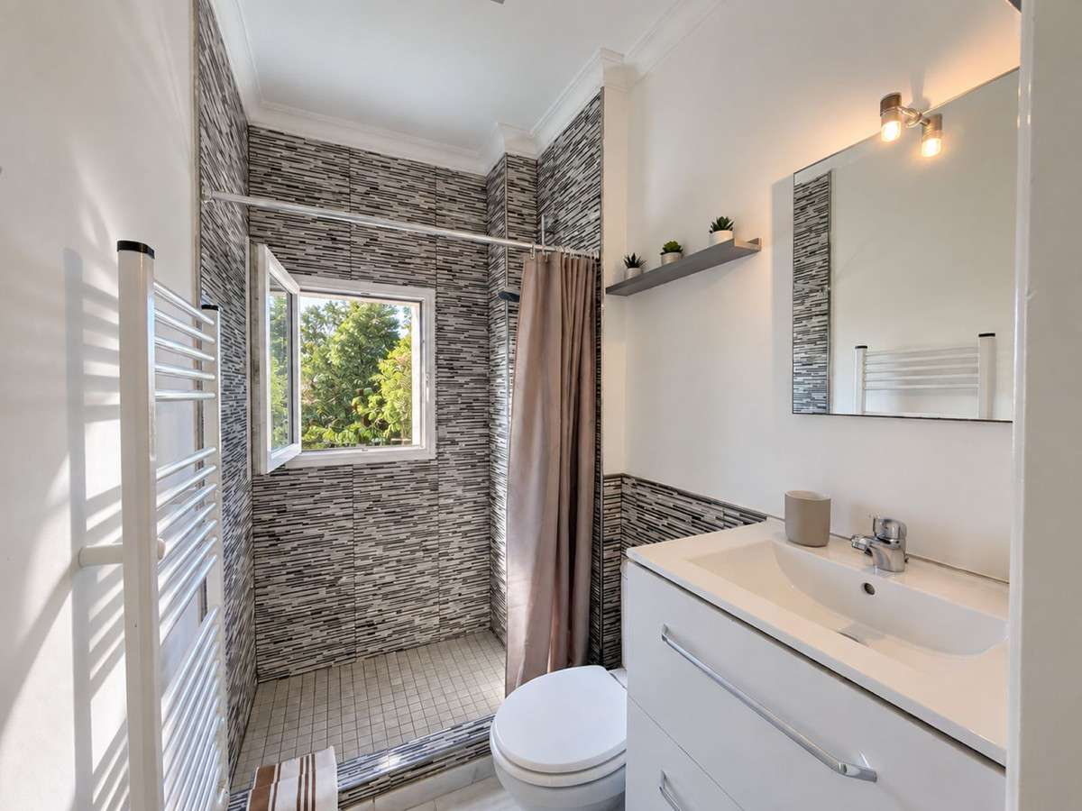 Huis te koop in La Duquesa | 2 slaapkamers H5489320