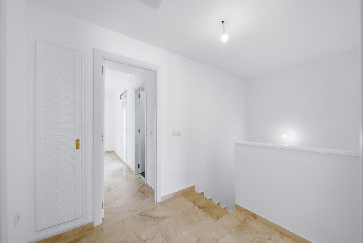 Huis te koop in La Duquesa | 3 slaapkamers H5495905