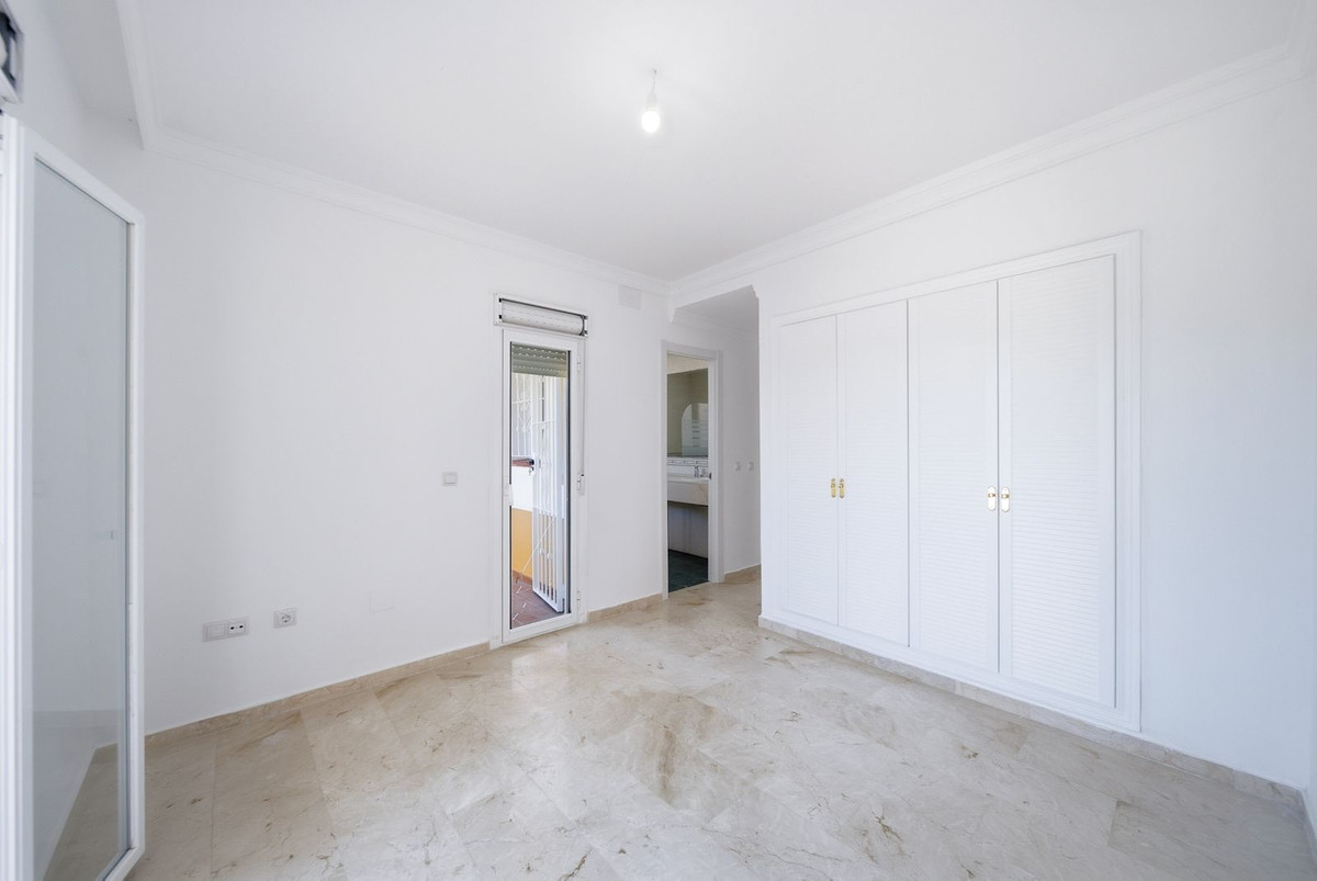 Huis te koop in La Duquesa | 3 slaapkamers H5495905