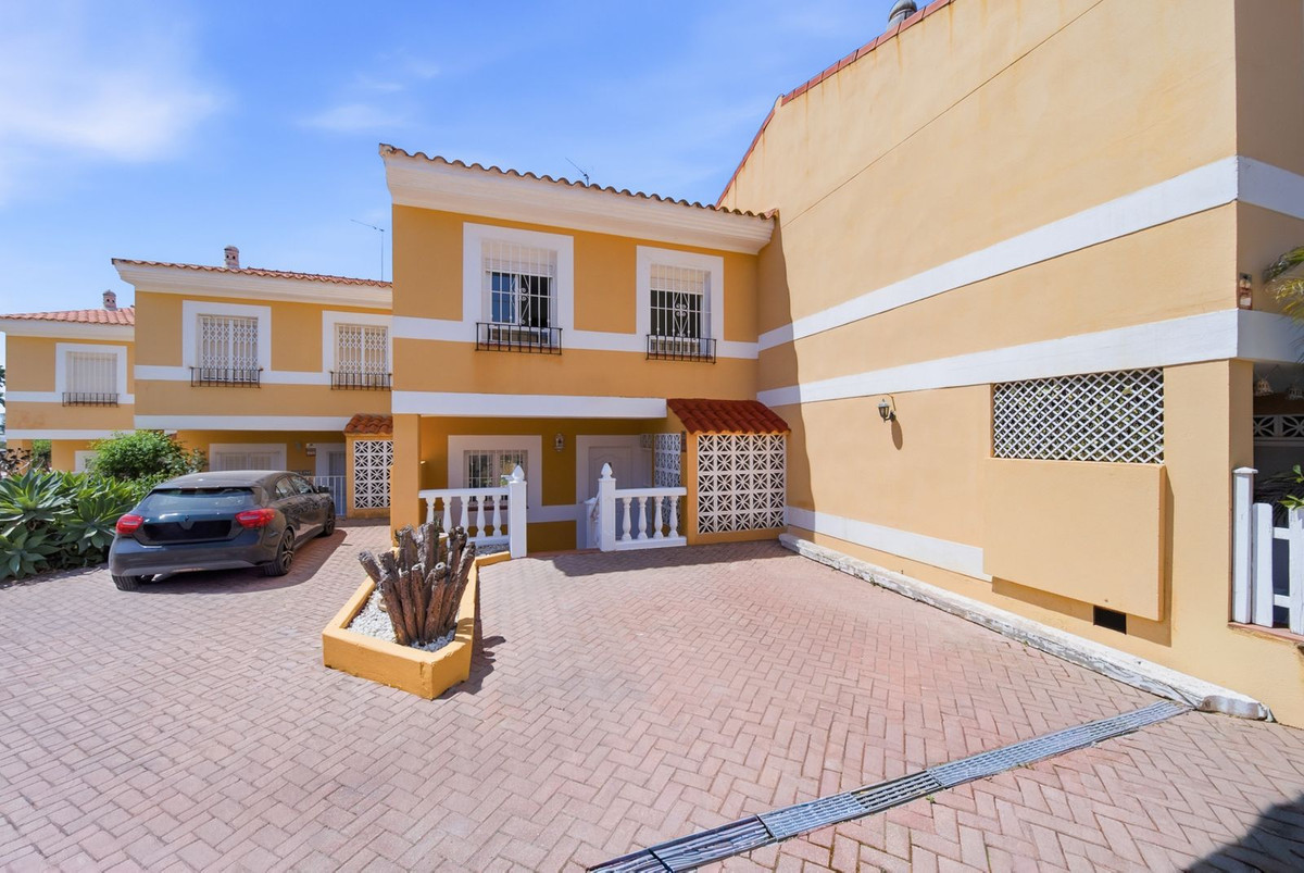 Huis te koop in La Duquesa | 3 slaapkamers H5495905