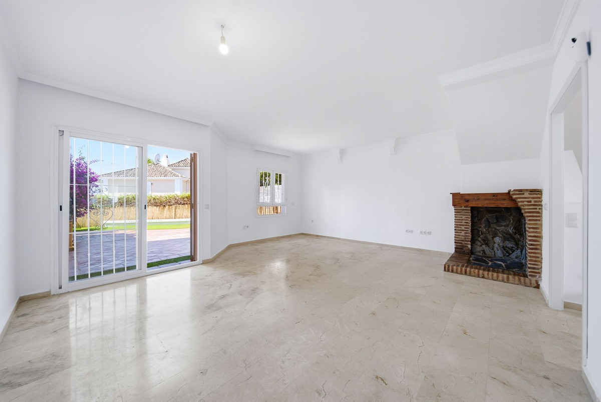 Huis te koop in La Duquesa | 3 slaapkamers H5495905