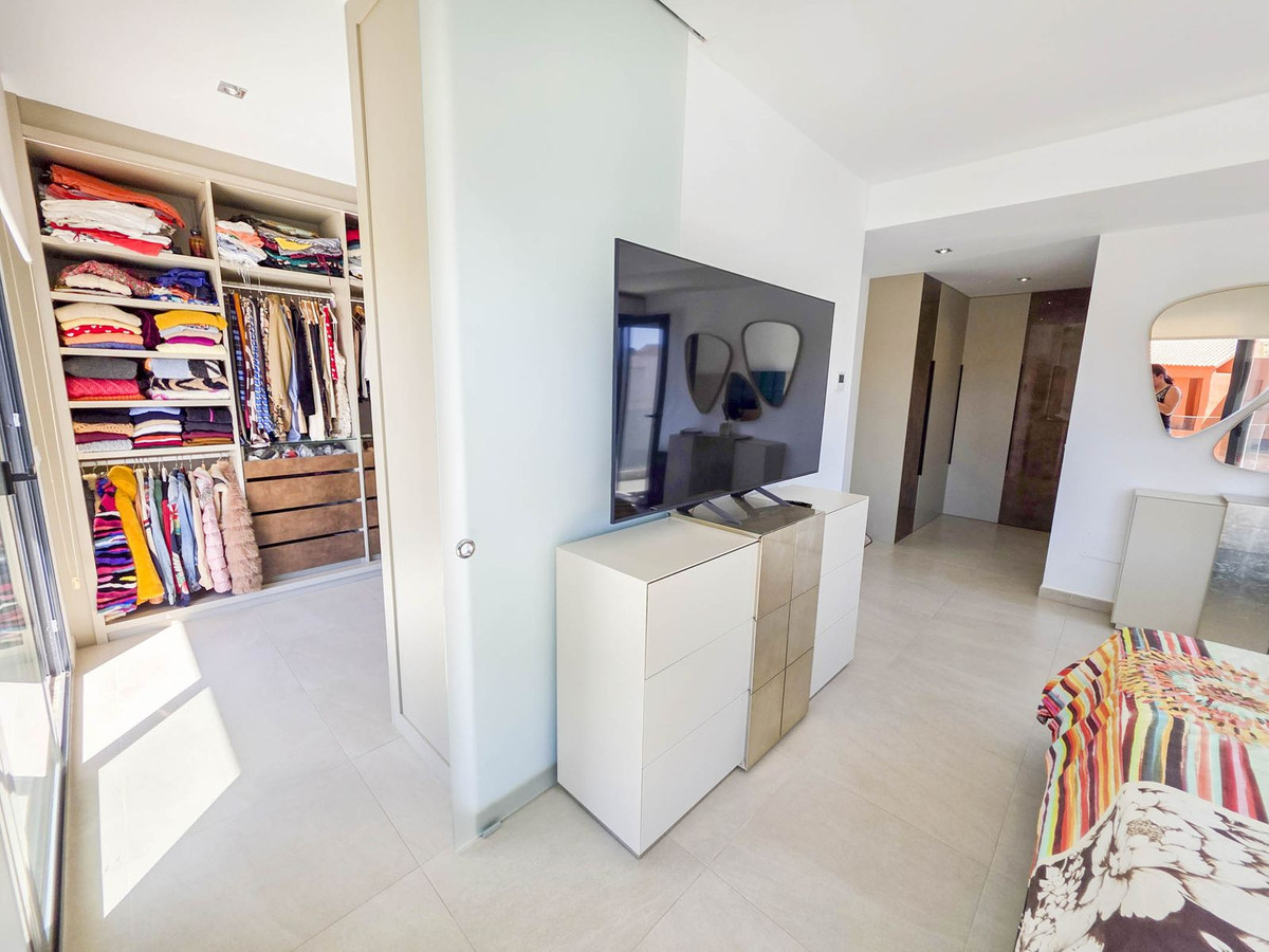 Huis te koop in La Duquesa | 3 slaapkamers H5496577