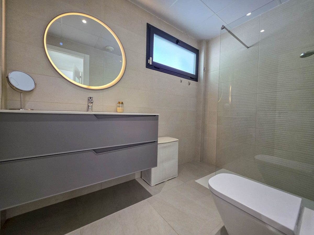 Huis te koop in La Duquesa | 3 slaapkamers H5496577