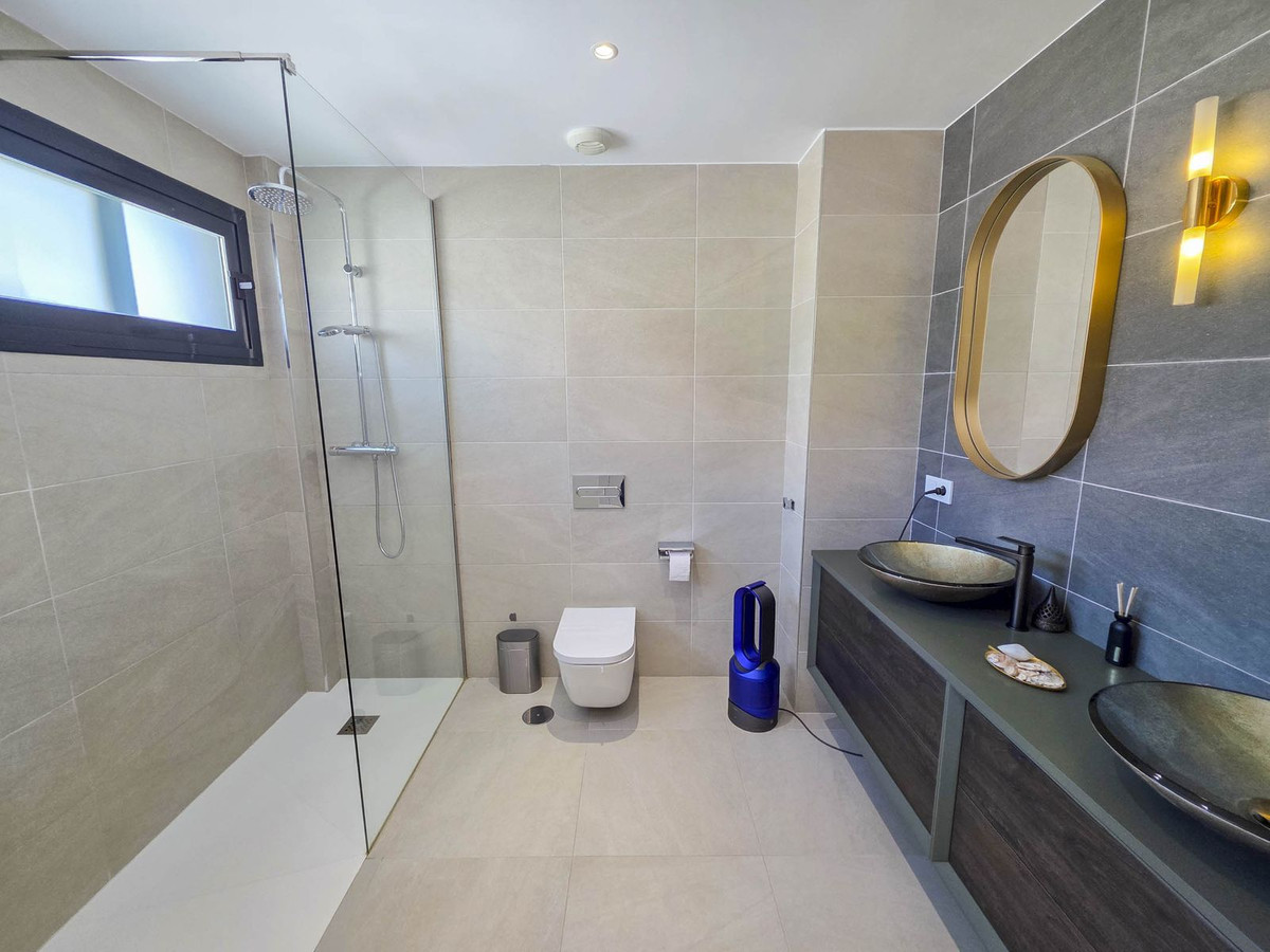 Huis te koop in La Duquesa | 3 slaapkamers H5496577