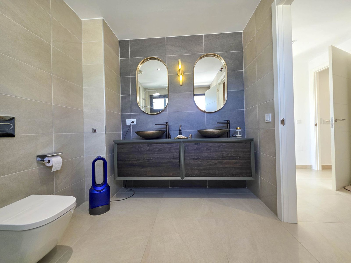 Huis te koop in La Duquesa | 3 slaapkamers H5496577