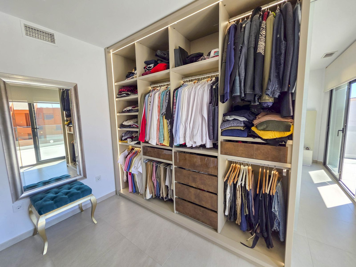 Huis te koop in La Duquesa | 3 slaapkamers H5496577