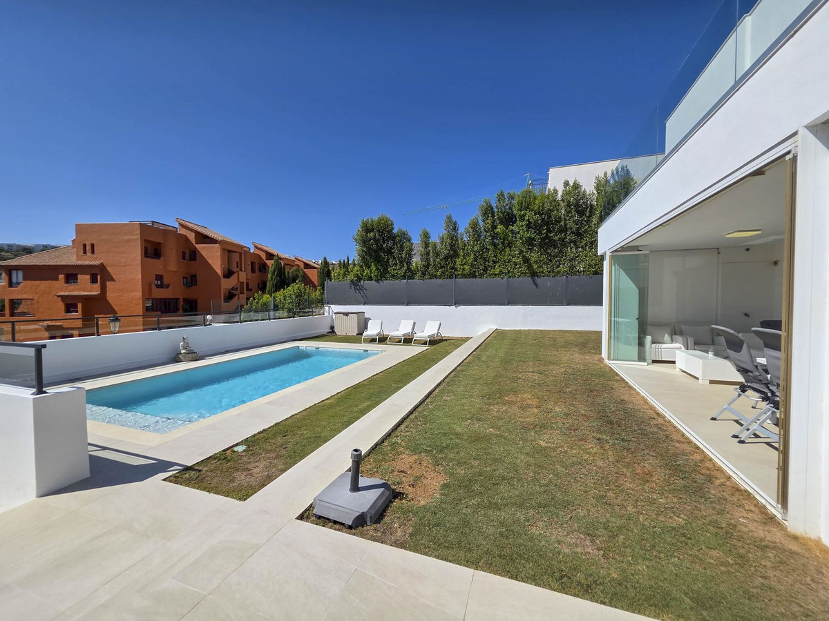 Huis te koop in La Duquesa | 3 slaapkamers H5496577