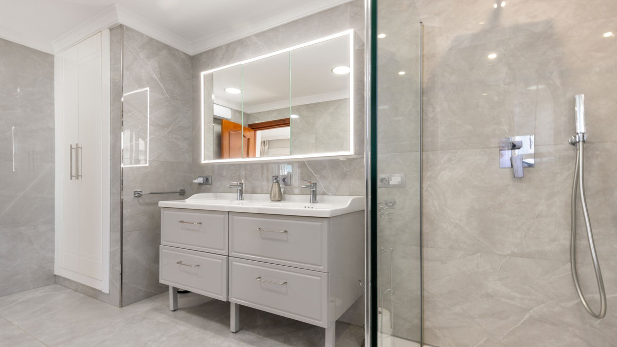 Huis te koop in La Duquesa | 4 slaapkamers H5511793