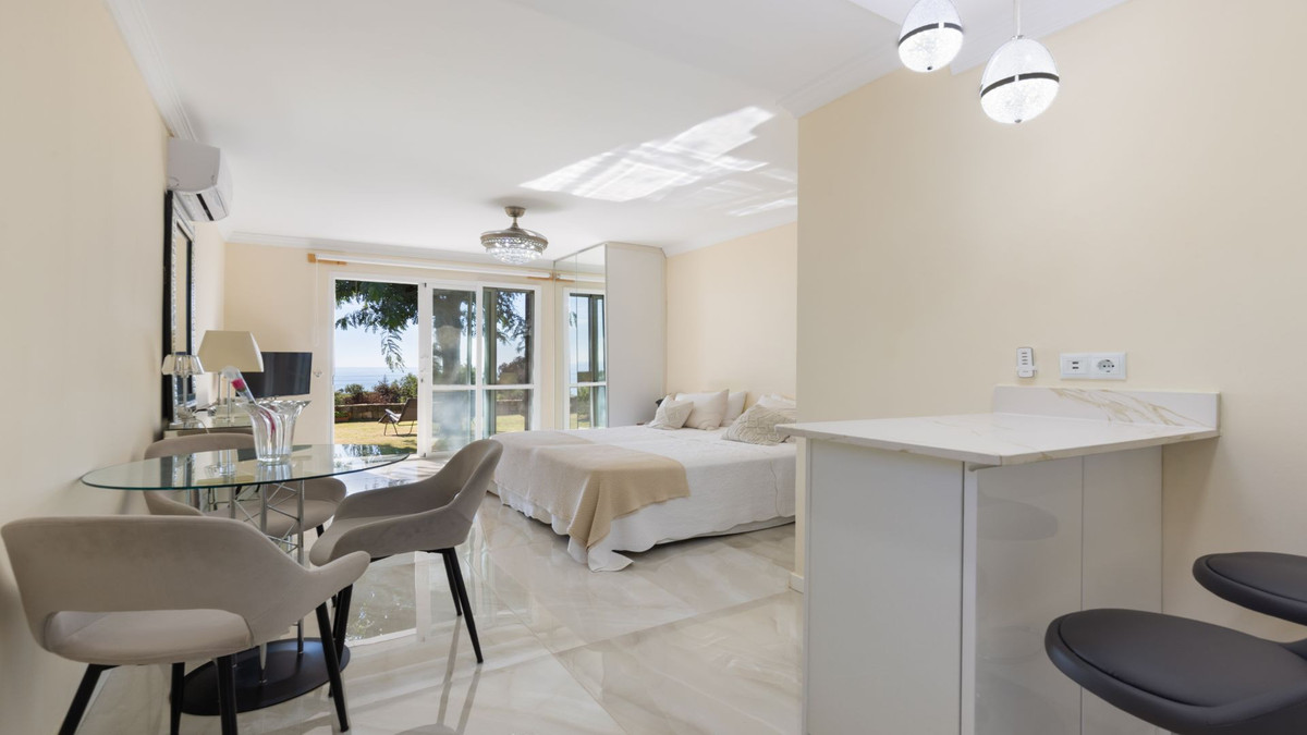 Huis te koop in La Duquesa | 4 slaapkamers H5511793