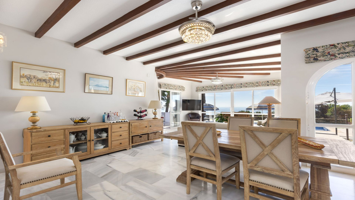 Huis te koop in La Duquesa | 4 slaapkamers H5511793