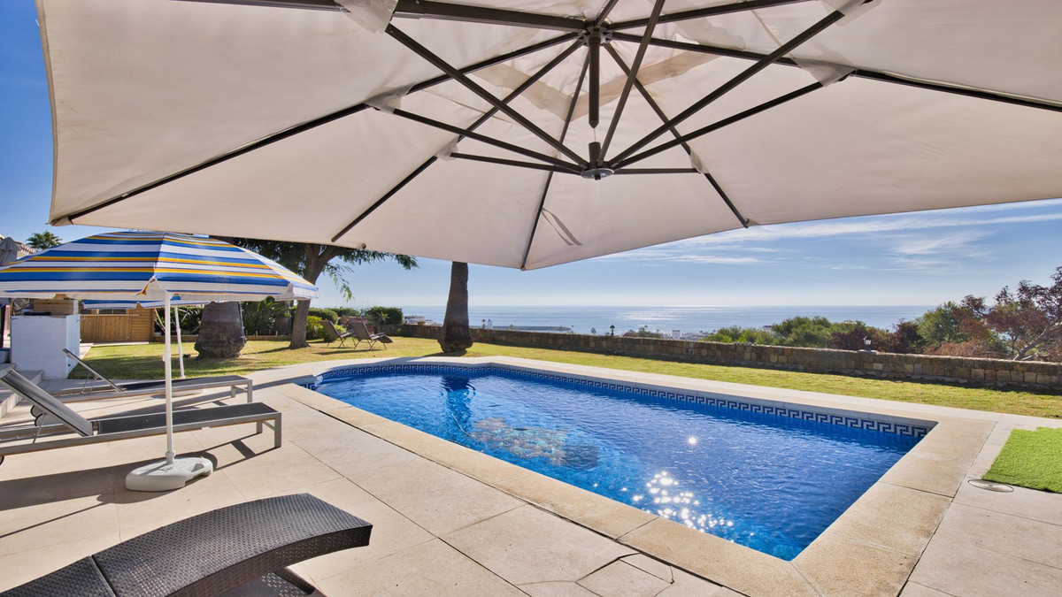 Huis te koop in La Duquesa | 4 slaapkamers H5511793