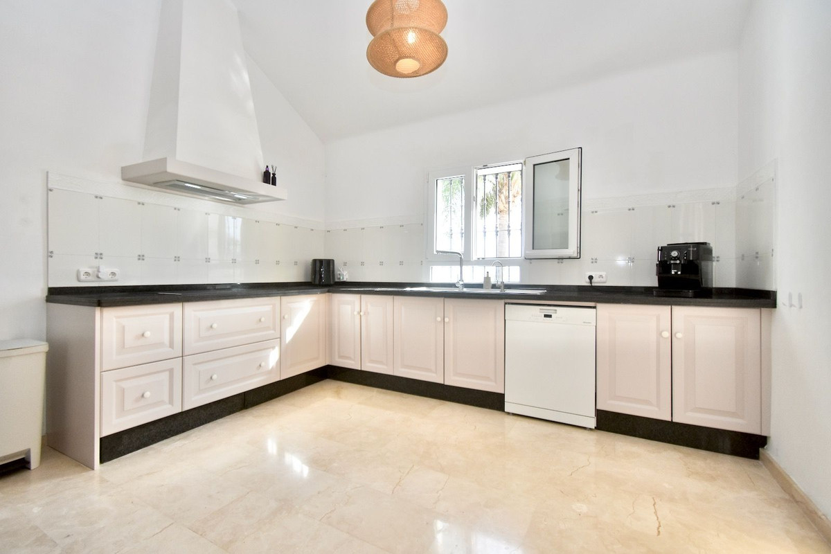 Huis te koop in La Duquesa | 3 slaapkamers H5513419