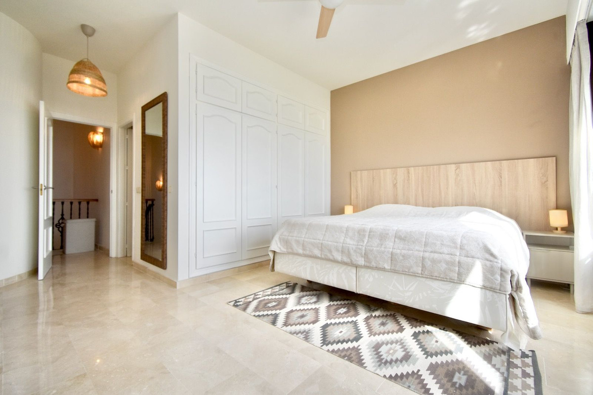 Huis te koop in La Duquesa | 3 slaapkamers H5513419